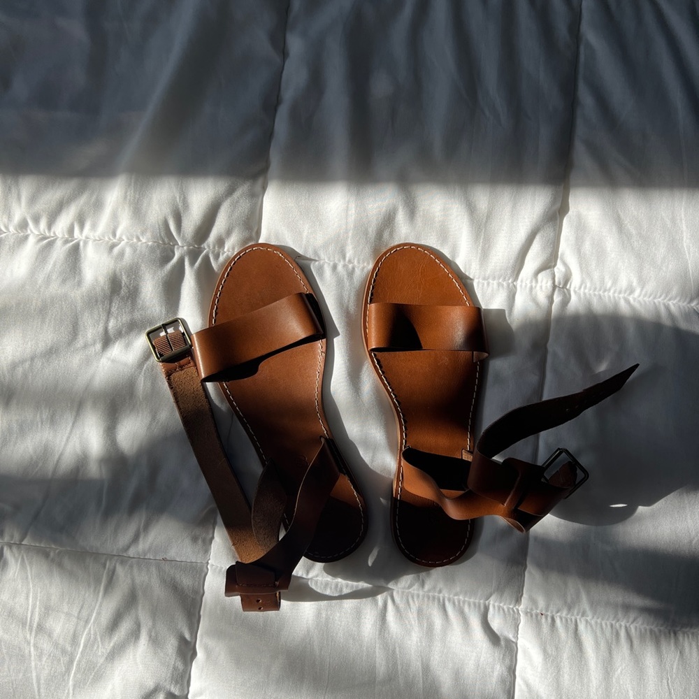Madewell chestnut brown strappy sandals size 7